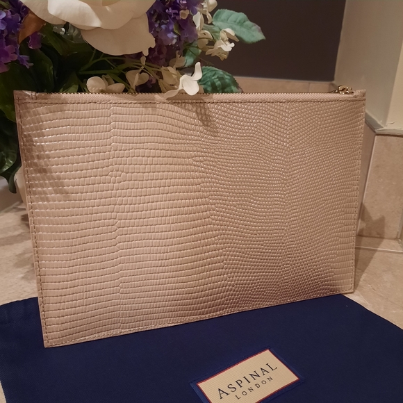 Aspinal of London Large Essential Flat Pouch - Picture 7 of 16